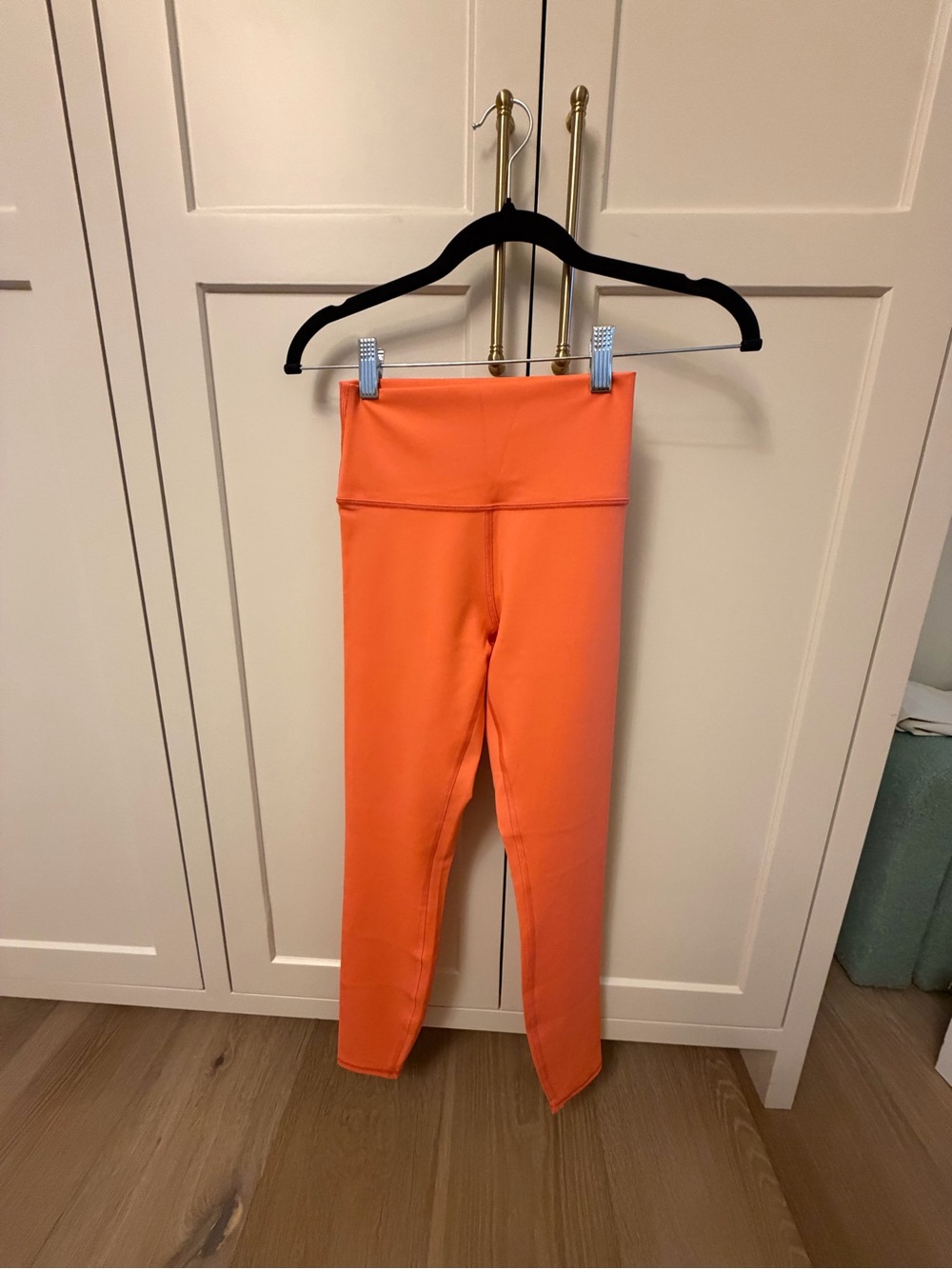 ALO yoga airlift High-Waist Orange Leggings - Picture 2 of 5